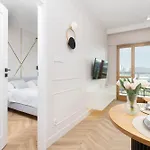 Apartamento Sienna Grobla With View Of The Motlawa Terrace & Sauna, Gym By Renters *